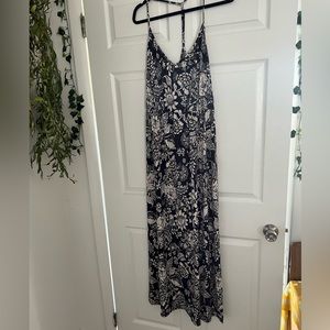 Blue and white flower beach dress.